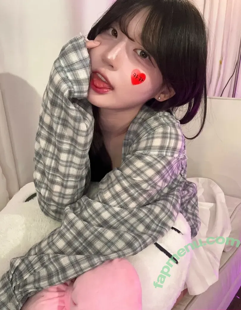 yule_.0.03 nude photo #0562 (yule_.0.03)