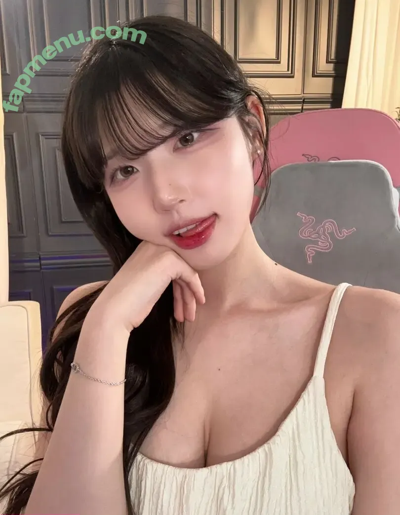 yule_.0.03 nude photo #0575 (yule_.0.03)