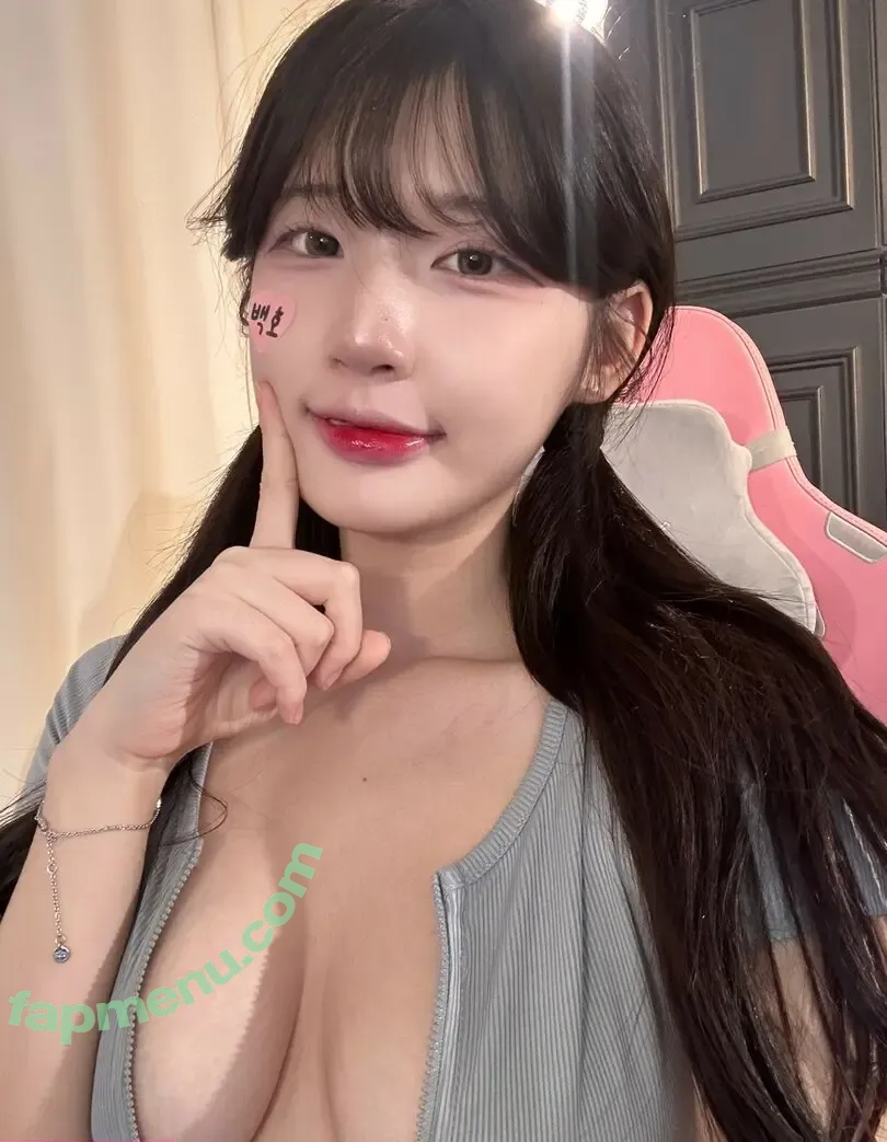 yule_.0.03 nude photo #0576 (yule_.0.03)