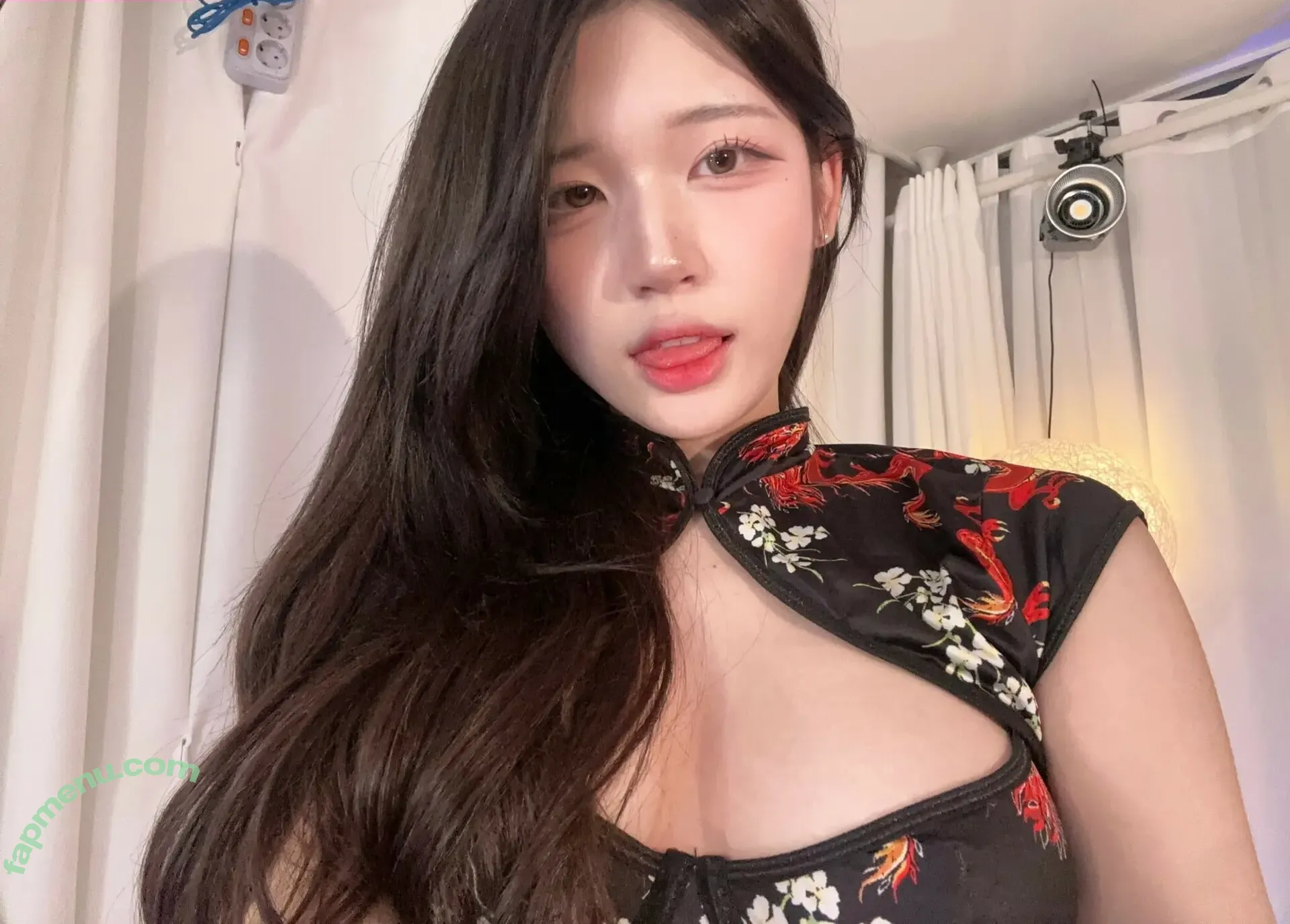yule_.0.03 nude photo #0718 (yule_.0.03)