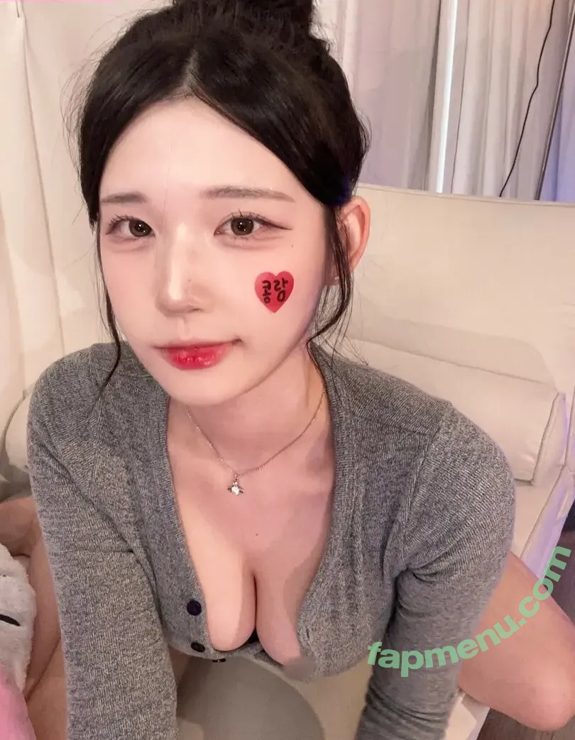 yule_.0.03 nude photo #0722 (yule_.0.03)