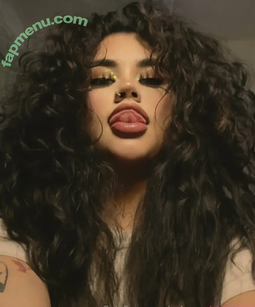 yuleemaimaginee nude photo #0014 (suavecitamamacita)