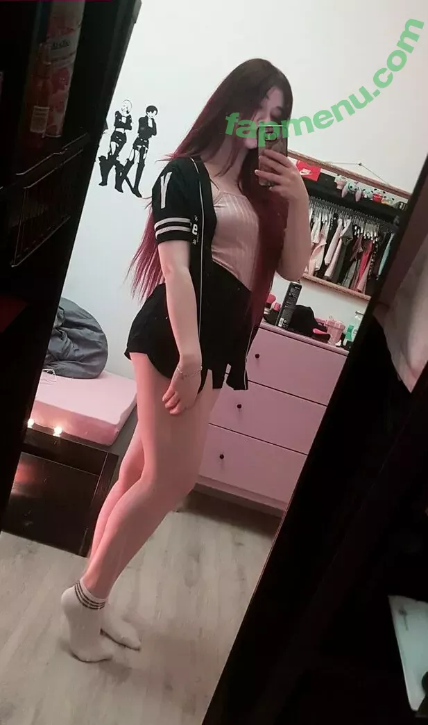 Yuli nude photo #0019 (Cxlibri / yuliexe)