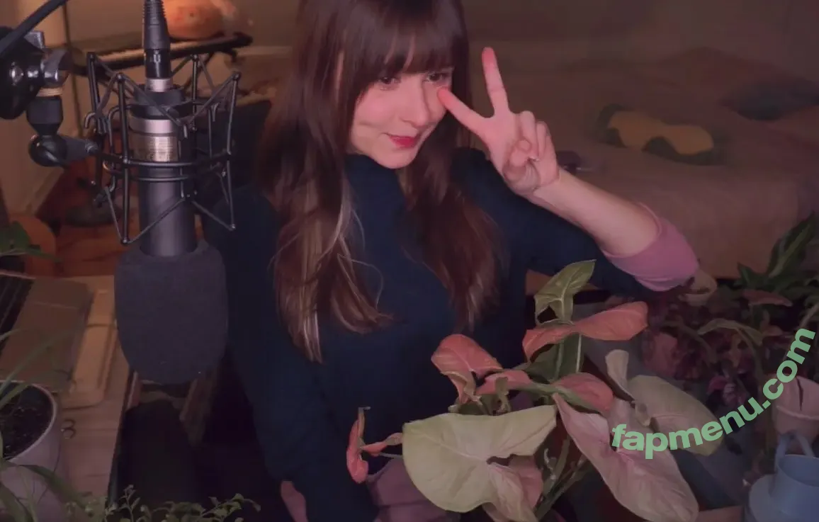 Yuli nude photo #0251 (Cxlibri / yuliexe)