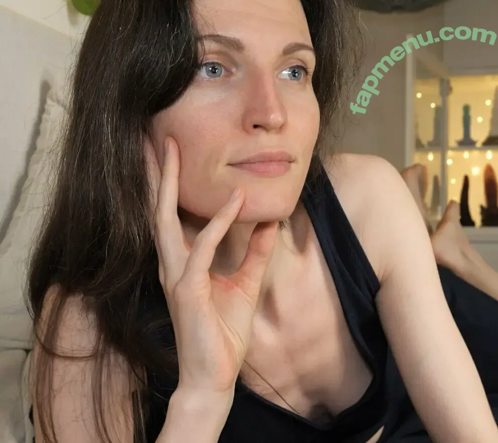 yulladao nude photo #0468 (yulladao)
