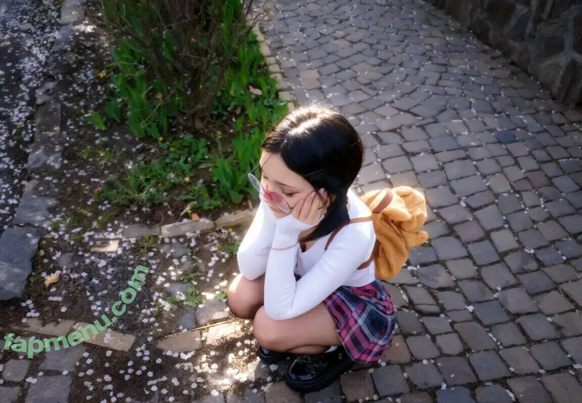 Yumi Hana nude photo #0061 (seren_bloom / yumihanahhh / yumiihana)