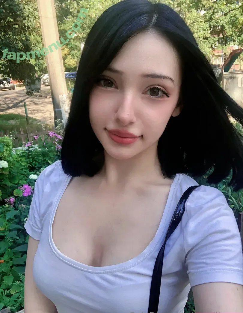 Yumi Hana nude photo #0087 (seren_bloom / yumihanahhh / yumiihana)