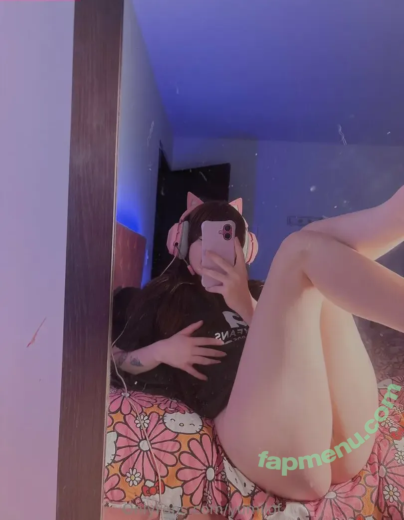 yumiiof nude photo #0026 (yumi.etoo)