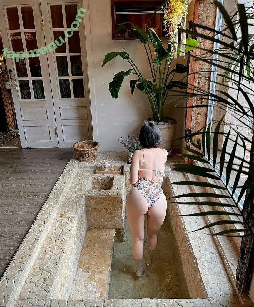 Yumin Lee nude photo #0025 (kingvivianelee)