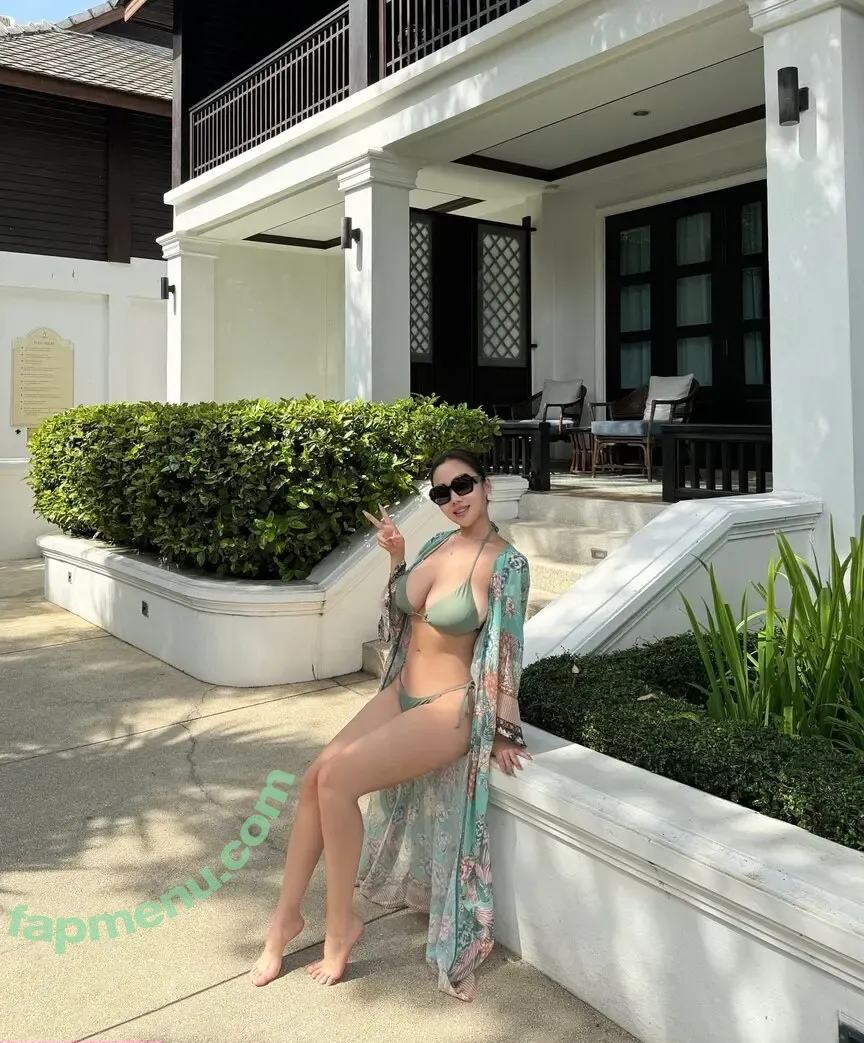 Yumin Lee nude photo #0042 (kingvivianelee)