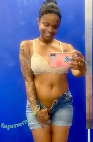 yummybrownfox / yummyfoxx nude photo #0095