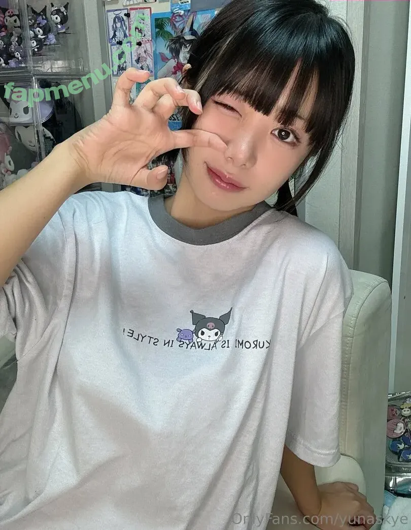 yunaskye nude photo #0039 (yunaskye)