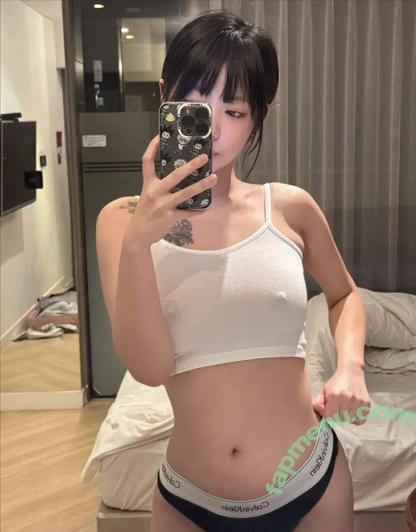 Yunaskyee nude photo #0018 (yunaskye / yunazzang)