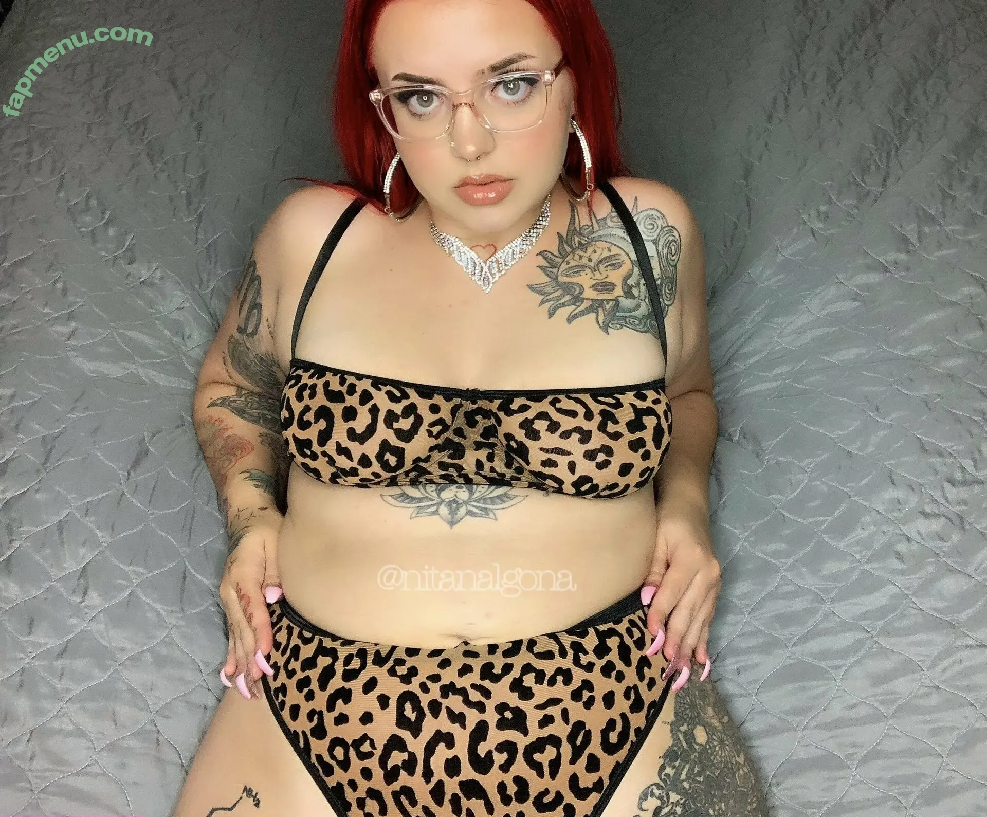 yuneednita nude photo #0002 (yuneednita)