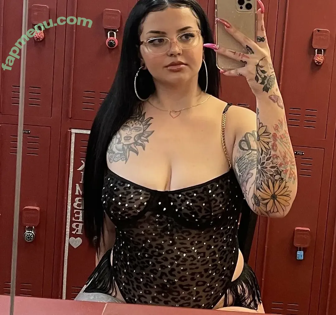 yuneednita nude photo #0004 (yuneednita)