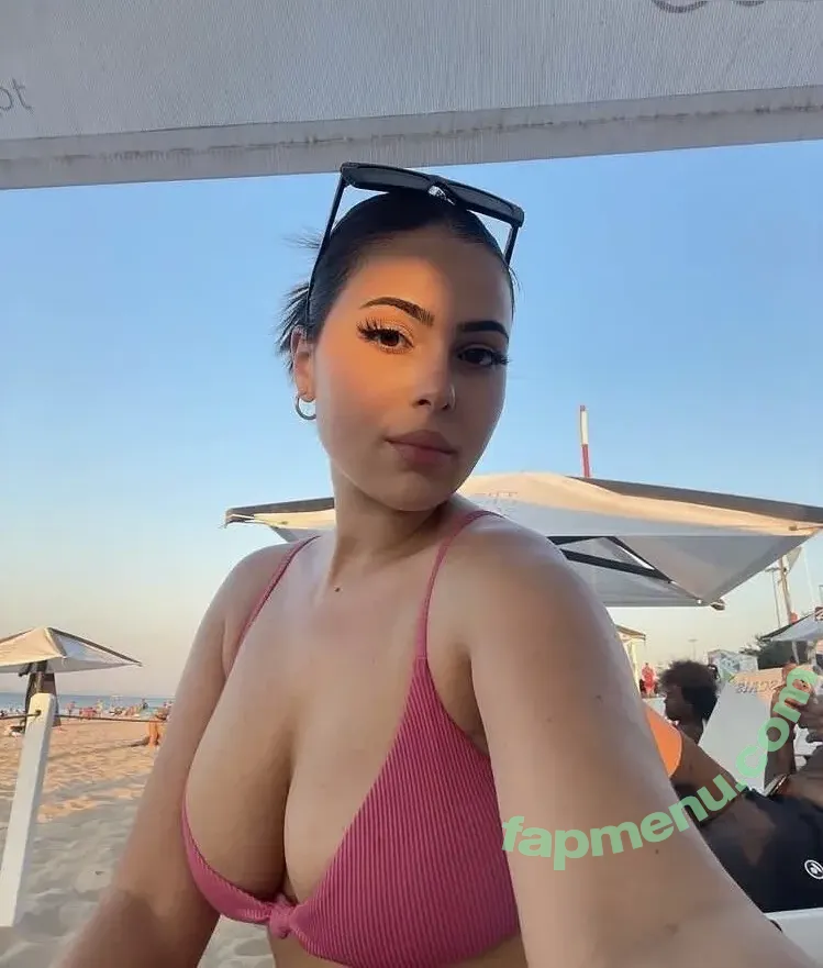 Yungpeppermint nude photo #0048 (Yungpeppermint)