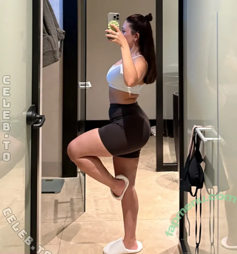 Yungpeppermint nude photo #0400 (Yungpeppermint)