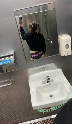  nude photo #0007