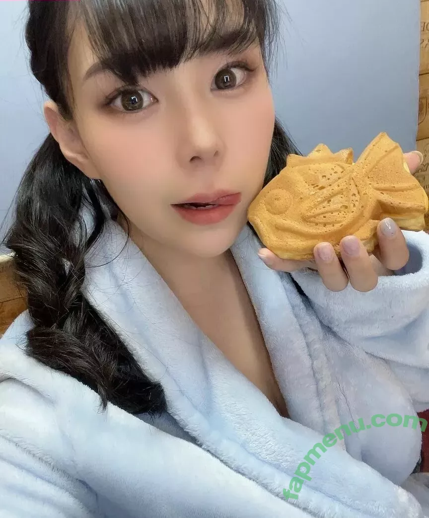 Yuria Yoshine nude photo #1589 (Julia_Yoshine / 吉根ゆりあ)