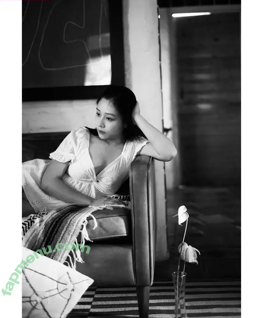 Yuyubaby nude photo #0034 (weijoannana / yueyue244 / yuyumom24 / 奶绿姐姐)