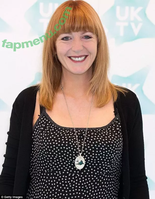 Yvette Fielding nude photo #0010 (realyfielding)