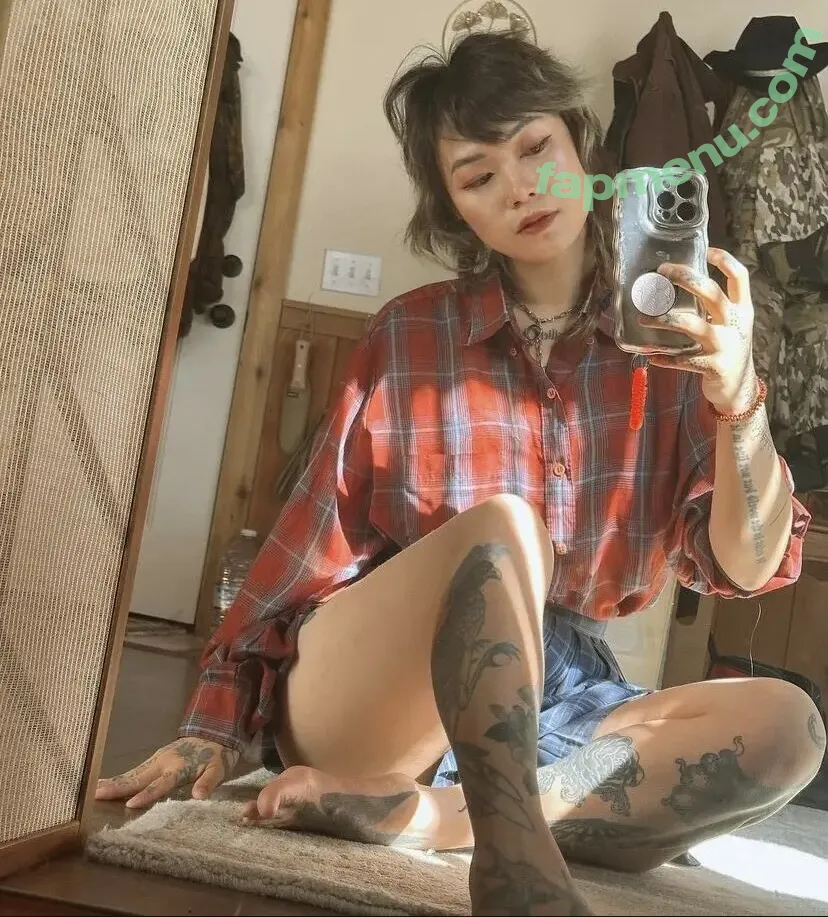 Yvette Young nude photo #0004 (yvetteyoung)