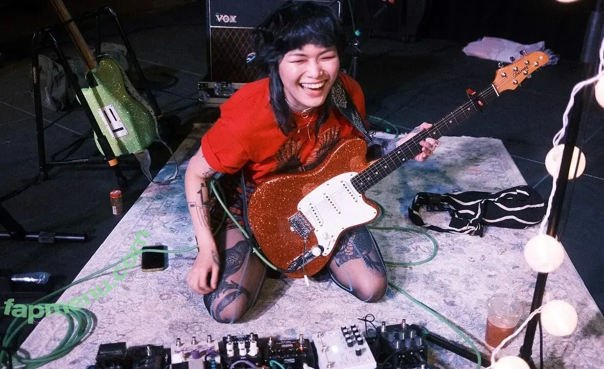 Yvette Young nude photo #0034 (yvetteyoung)