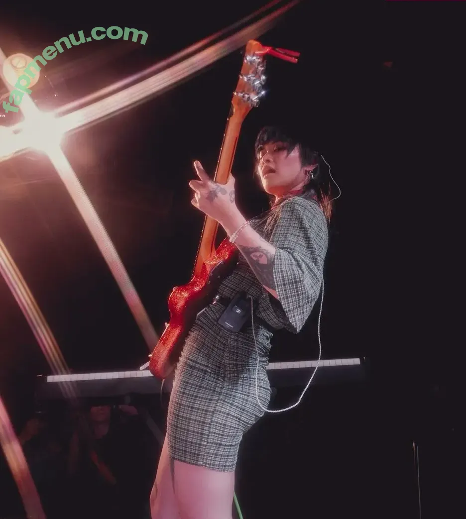 Yvette Young nude photo #0037 (yvetteyoung)