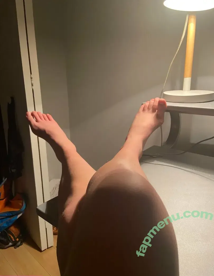yvibelly nude photo #0014 (ivysbelly)