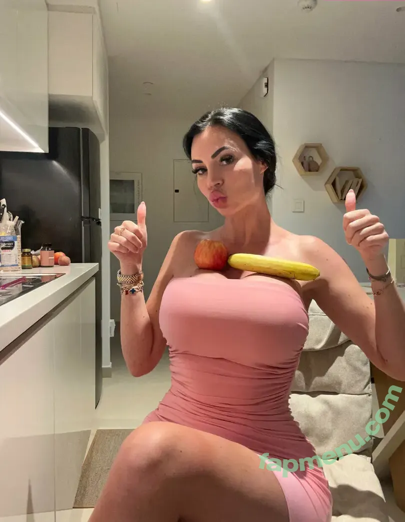yvonne_bar nude photo #0265 (yvonne_bar_)