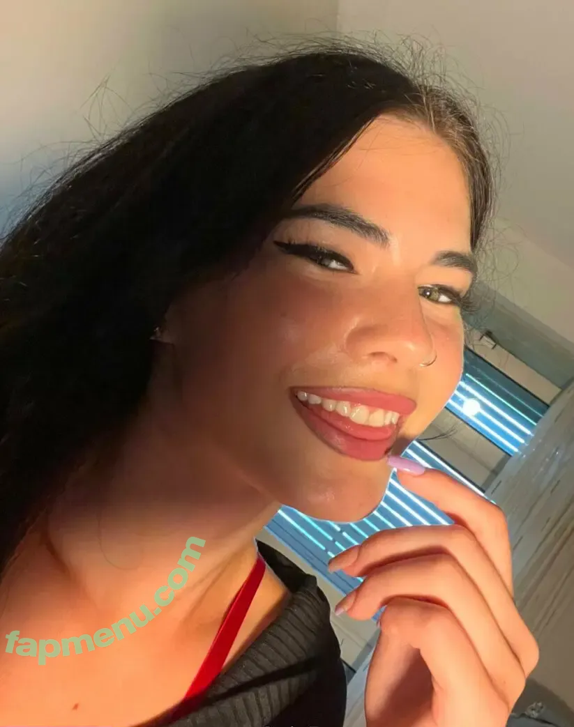 yvonne.gruner nude photo #0008 (yvonne_gruener_)