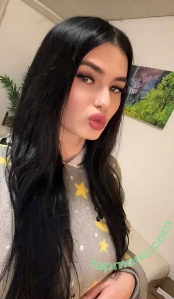 yvonne.gruner nude photo #0009 (yvonne_gruener_)