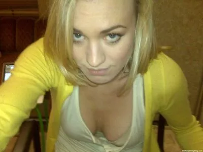 Yvonne Strahovski / y_strahovski / yvonnestrahovski nude photo #0004