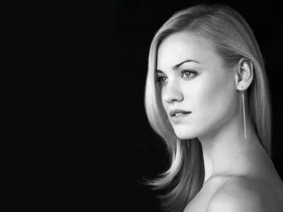 Yvonne Strahovski / y_strahovski / yvonnestrahovski nude photo #0146