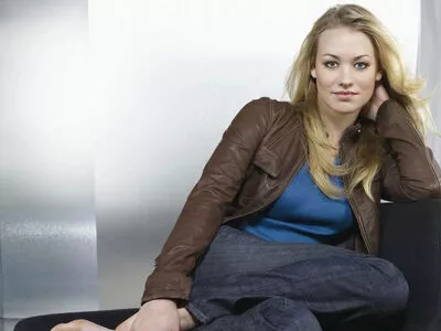 Yvonne Strahovski / y_strahovski / yvonnestrahovski nude photo #0179