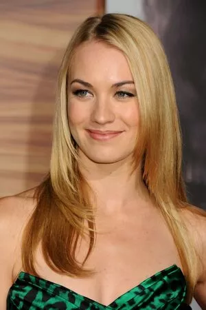 Yvonne Strahovski / y_strahovski / yvonnestrahovski nude photo #0264