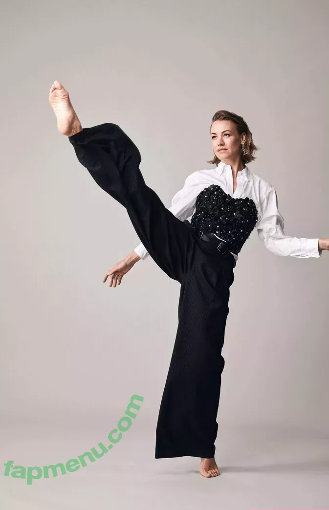 Yvonne Strahovski nude photo #0131 (y_strahovski / yvonnestrahovski)