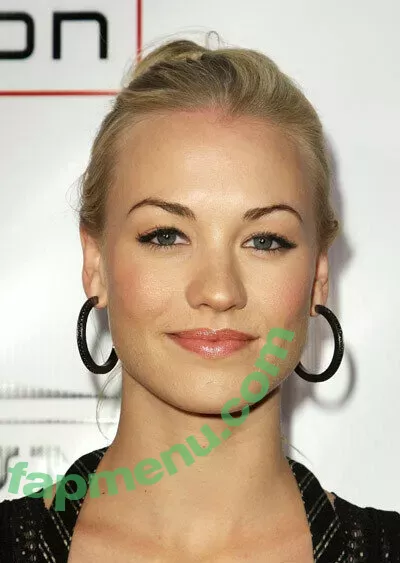 Yvonne Strahovski nude photo #0153 (y_strahovski / yvonnestrahovski)