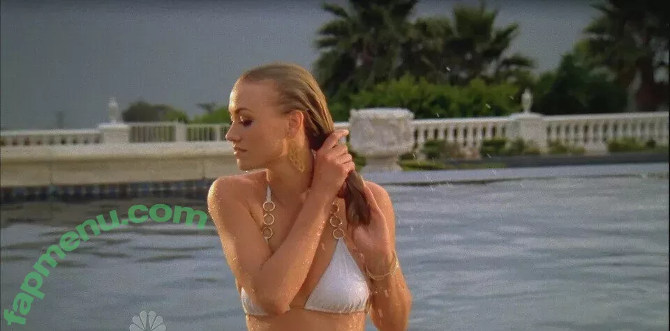 Yvonne Strahovski nude photo #0220 (y_strahovski / yvonnestrahovski)