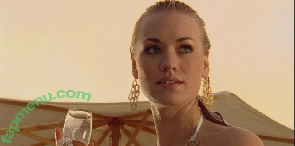 Yvonne Strahovski nude photo #0230 (y_strahovski / yvonnestrahovski)