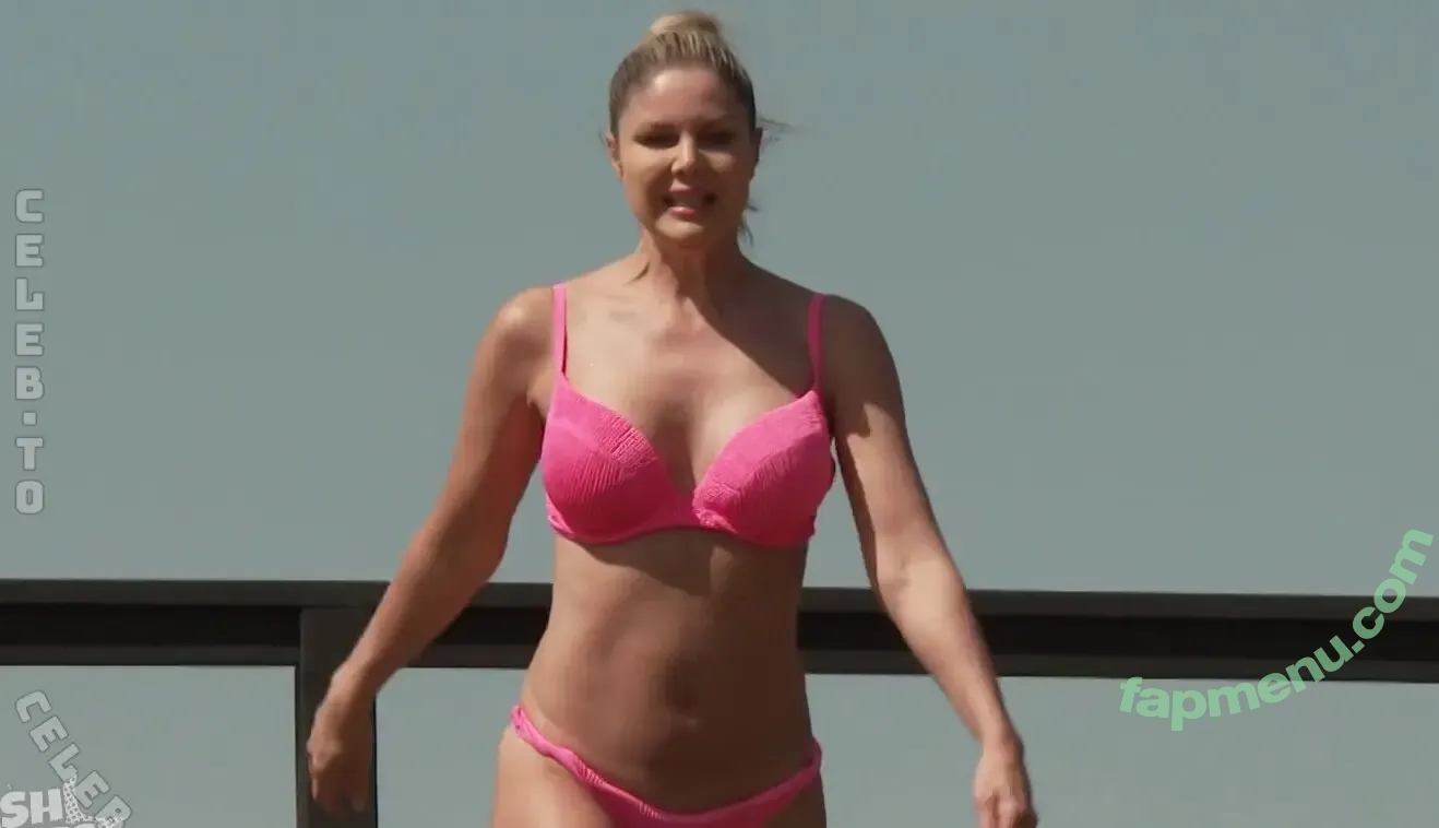 Yvonne Woelke nude photo #0061 (yvonnewoelke)