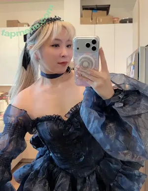 Yvonnie / yvonne817 / yvonnieng nude photo #0388