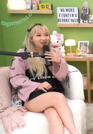 Yvonnie / yvonne817 / yvonnieng nude photo #0406