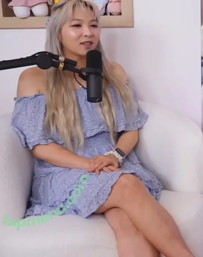 Yvonnie nude photo #0327 (yvonne817 / yvonnieng)
