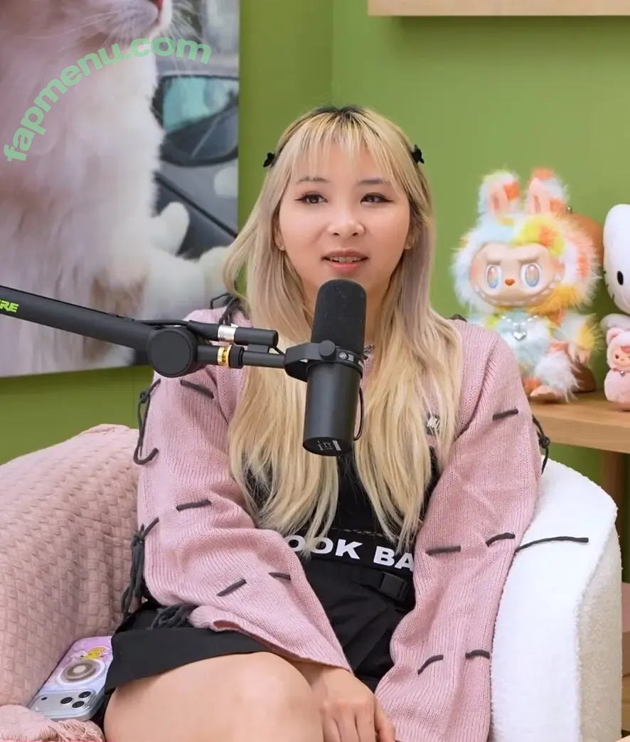 Yvonnie nude photo #0408 (yvonne817 / yvonnieng)