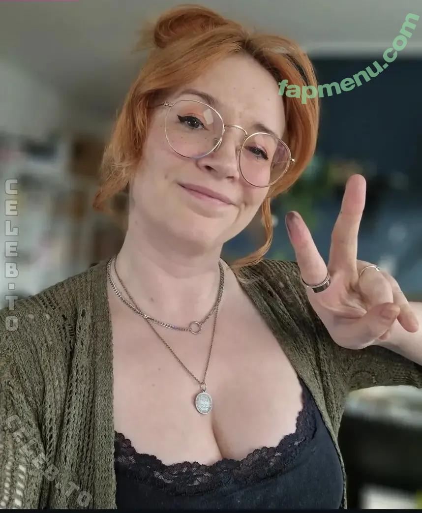 Yvraldis nude photo #0007 (yvraldis_)