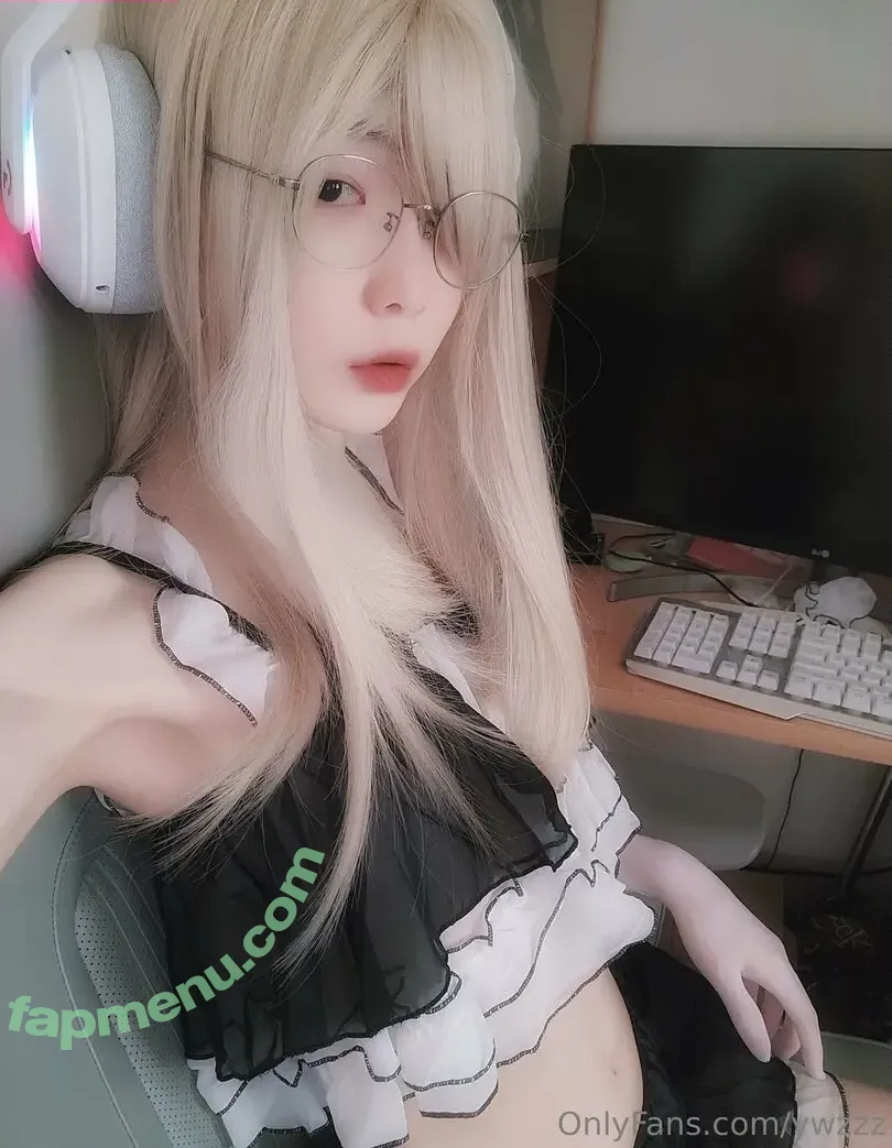 ywzzz nude photo #1023 (Youngwoozzz / ywdryotaz / ywzzz_)