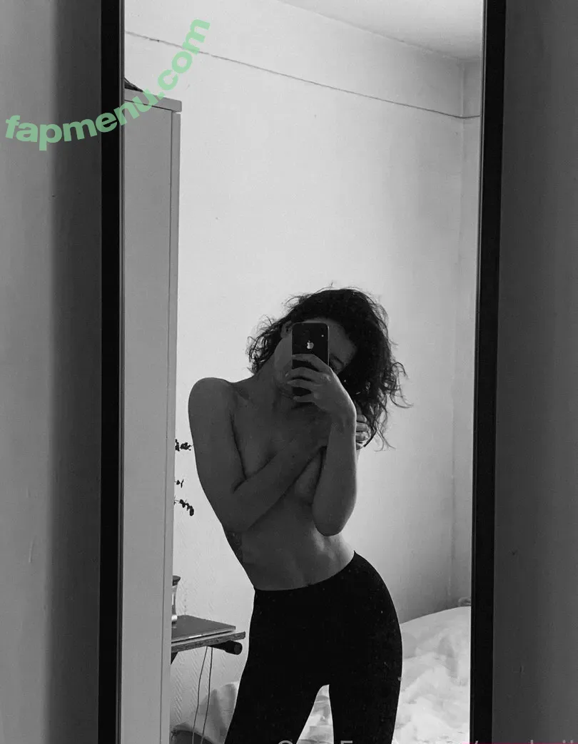 yyakoji nude photo #0010 (yyakoji)