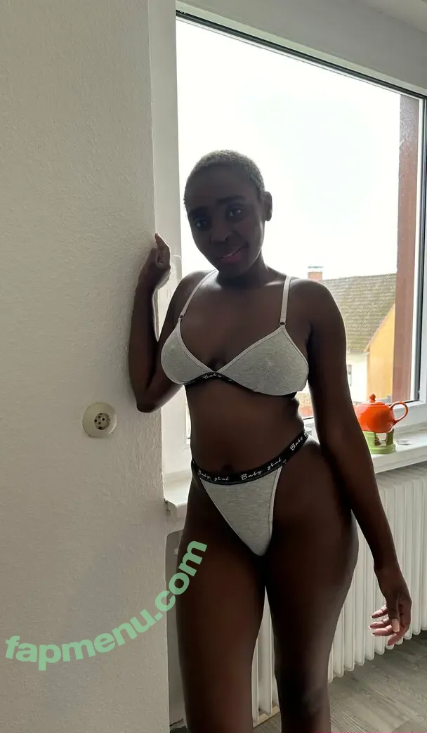 zaawaaditv nude photo #0026 (zaawadi)