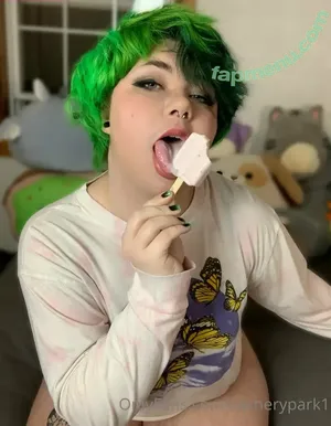  nude photo #0001